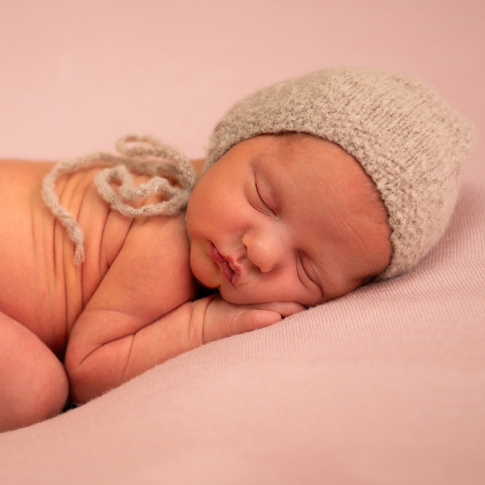 Image hover effect image